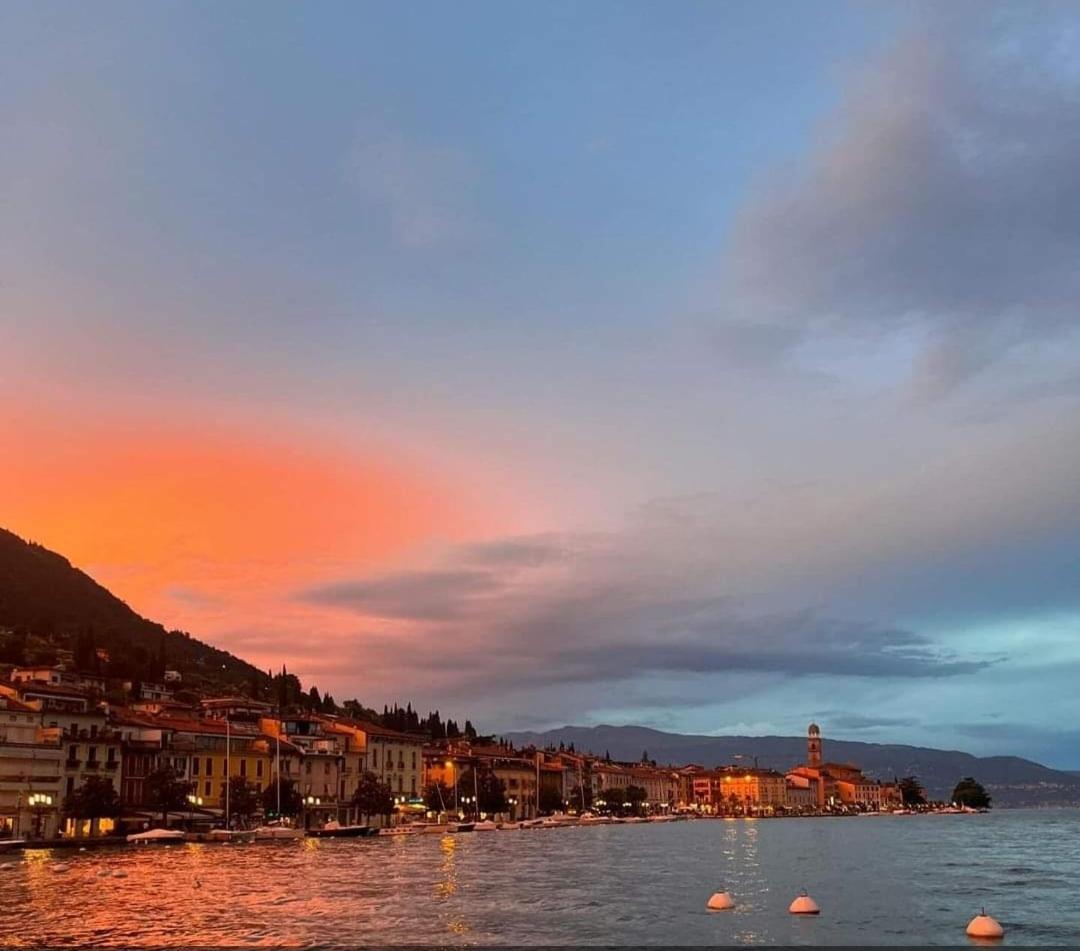 La Casa Sul Lago Salò Exteriör bild